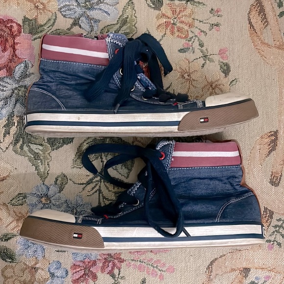 Tommy Hilfiger Hightops - Picture 4 of 8